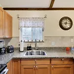 Woodland Escape-0.6Mile To Lake Beach Pet Friendly